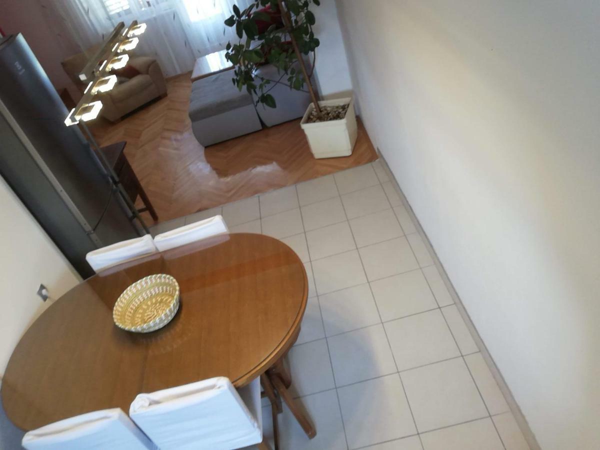 Spacious Family Apartment With Parking In The Shade And Barbecue House Sibenik Exterior photo